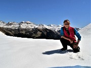 20 Al Passo San Simone (2106 m) con vista sul versante di San Simone-Foppolo